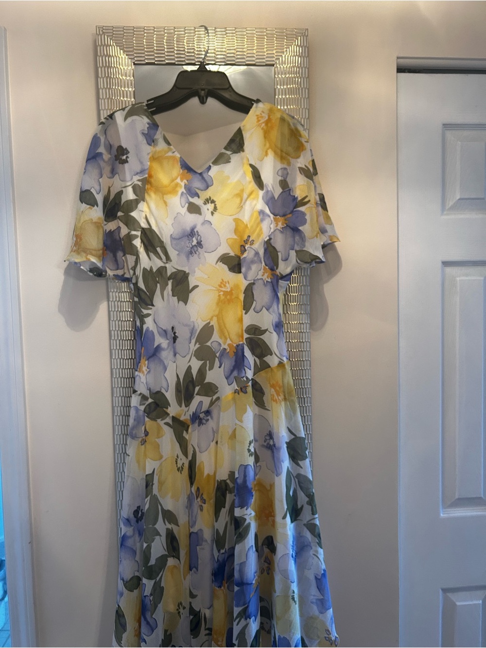 Rabbit Rabbit Rabbit Yellow & Lavender Floral Midi Dress - Picture 8 of 9